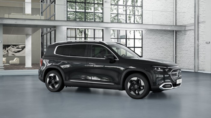 250+ | 7sits | 800V | Drag | Frunk | Panorama