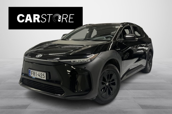 Launch Edition // Adapt. vakkari / Etälämmitys / Peruutuskamera / Lämm. ohjauspyörä / LED-ajovalot /