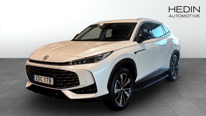 LUXURY PLUG-IN HYBRID