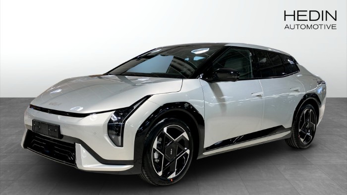 EV4 FASTBACK GT LINE FWD LONG RANGE