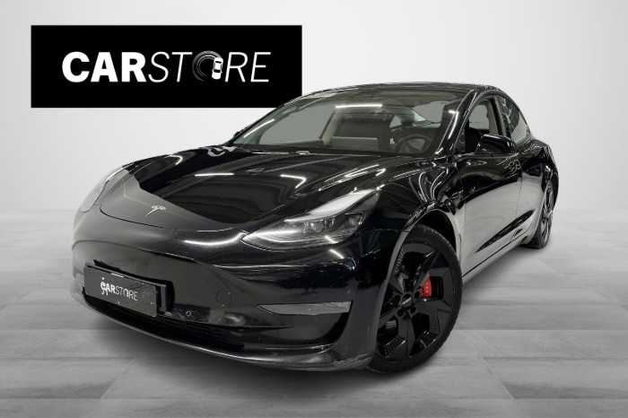 Performance // Lasikatto / Nahkasisusta / Adapt. vakkari / Premium Audio / Lämpöpumppu / 2x alut!