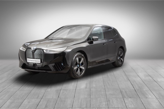 xDrive50 Fully Charged