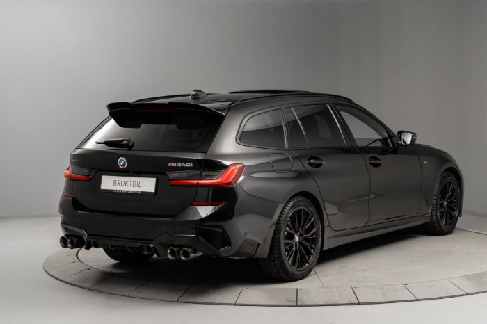 M340i xDrive Touring