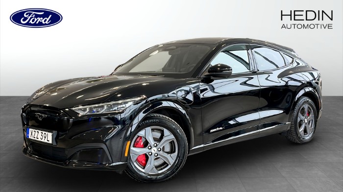 Long Range AWD 351HK 540km Panorama B&O Moms