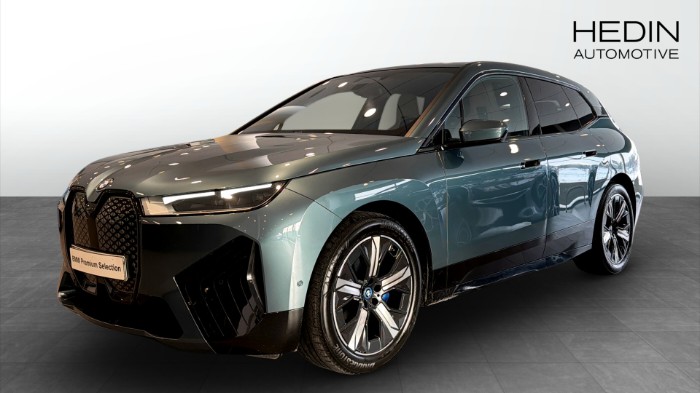 xDrive 50 Integral Luft PanoSky Softclose H/K Drag