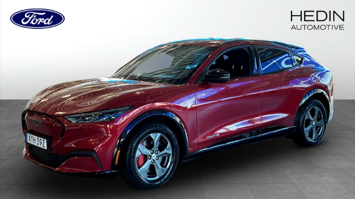 Standard Range AWD | 269hk | B&O |