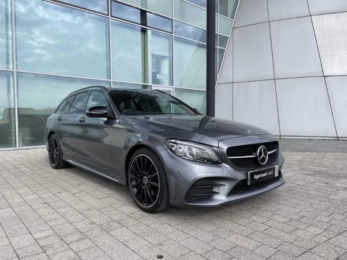 C200 AMG Line Night Edition Premium Estate