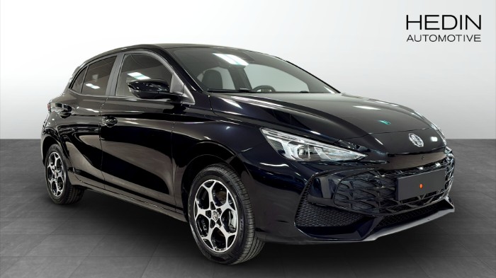 MG3 LUX HEV 1.5 AT (BLACK) - PEBBLE BLACK