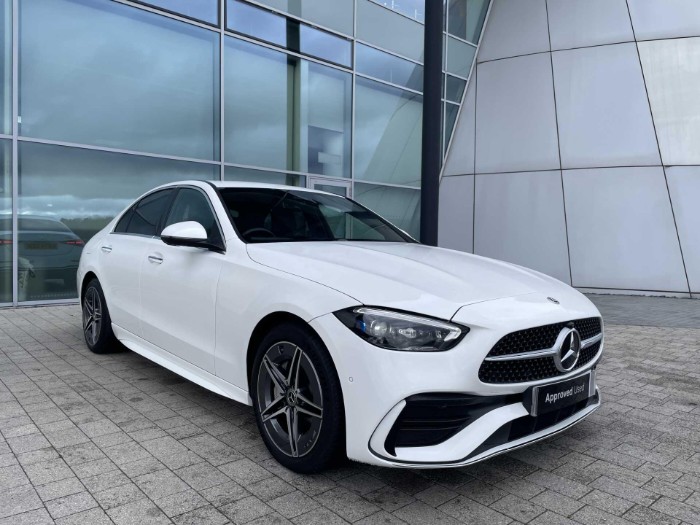 2.0 C300e 25.4kWh AMG Line (Premium) Saloon 4dr Petrol Plug-in Hybrid G-Tronic+ Euro 6 (s/s) (313 ps)