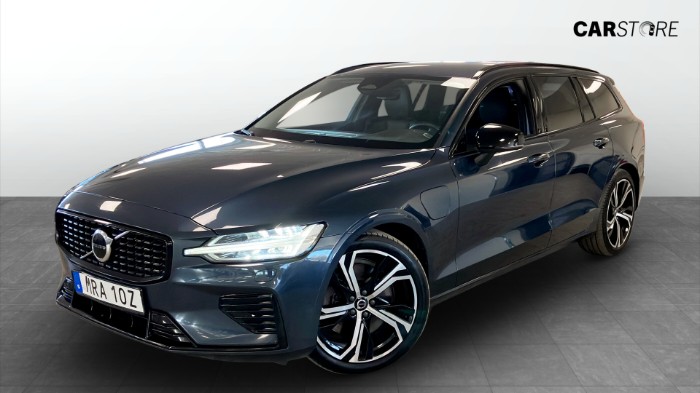 RECHARGE T6 AWD R-Design Kamera MOMS