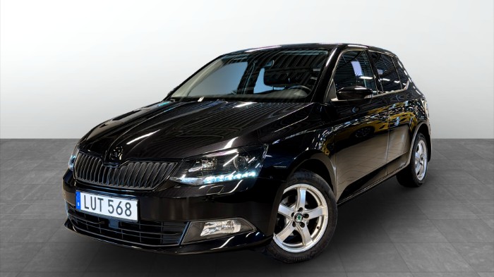Fabia 1.2 TSI Manuell | Elegance | Navi | Backkamera | Carplay |