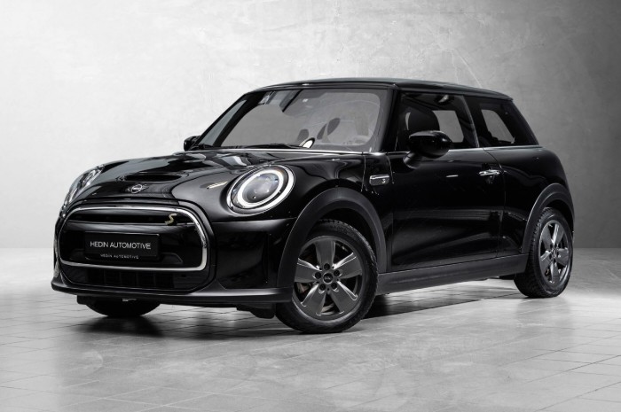 Cooper SE Essential 3-d