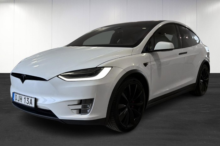 Performance AWD / Ludicrous+ / 6-sits / Moms