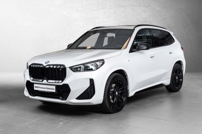 xDrive30 Fully Charged (K)