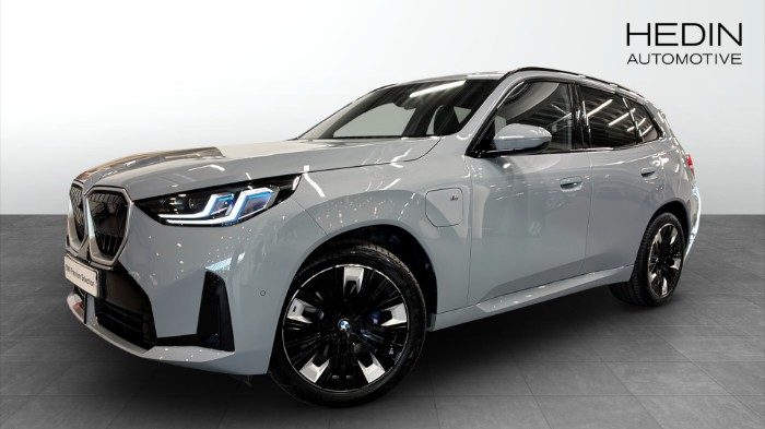 30e xDrive M Sport H/K Drag HUD