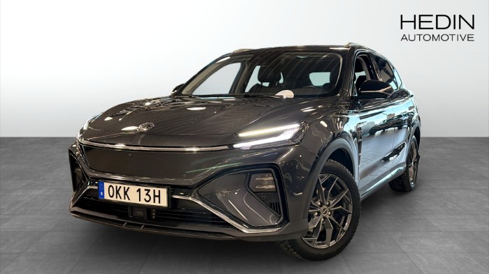 Luxury RWD | Nav | Pano | 360-kamera