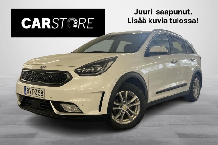 1,6 GDI Hybrid Edition DCT // Kaistavahti / 2x renkaat ja vanteet / Ratinlämmitin / Pysäkointitutkat