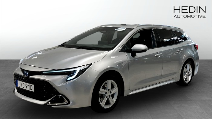 Touring Sports Hybrid e-CVT, 140hk // Drag