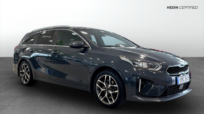 GT-Line 136hk Dragkrok B-Kamera Carplay