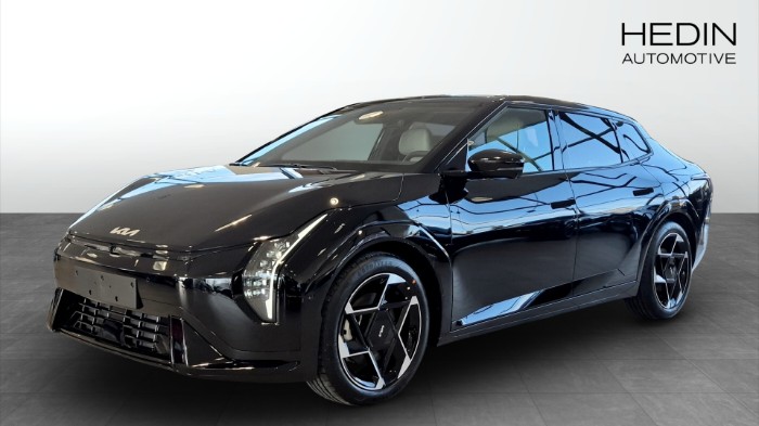 FASTBACK GT LINE FWD LR Fria V-Hjul och Laddkort 15000:-