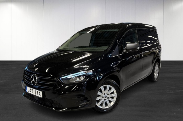 110 CDI SKÅP L1 | Drag | Backkamera | Smartphone |