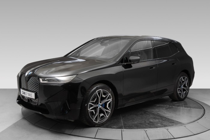 xDrive50 Fully Charged