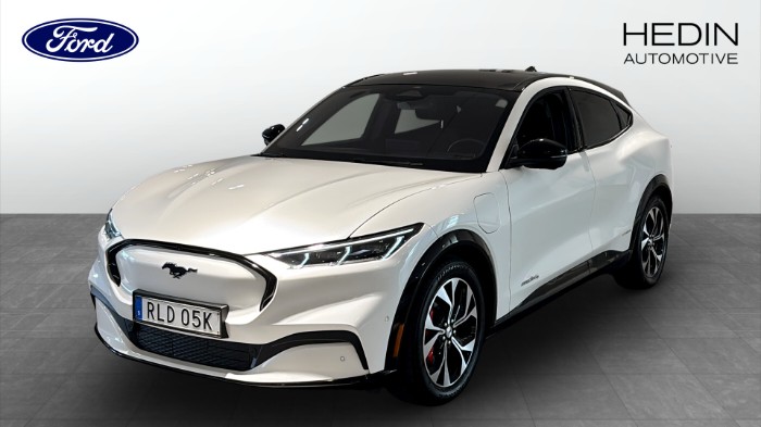 MUSTANG MACHE-E SPORT STANDARD RANGE AWD 400KM Räckvidd. 5495KR 18 MÅN