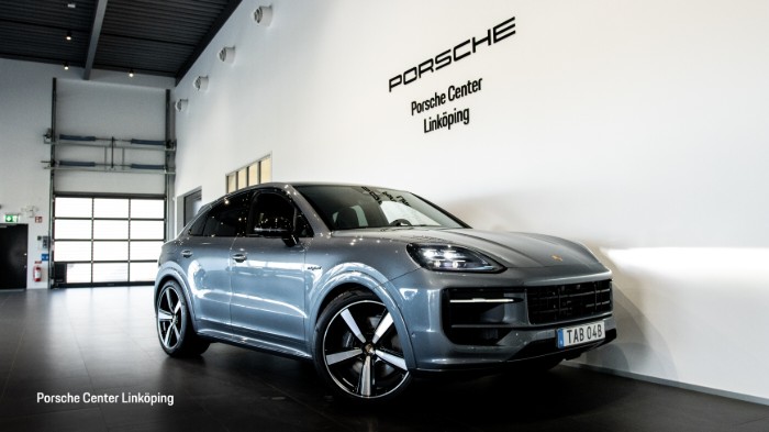 E-Hybrid Coupé Black Edition