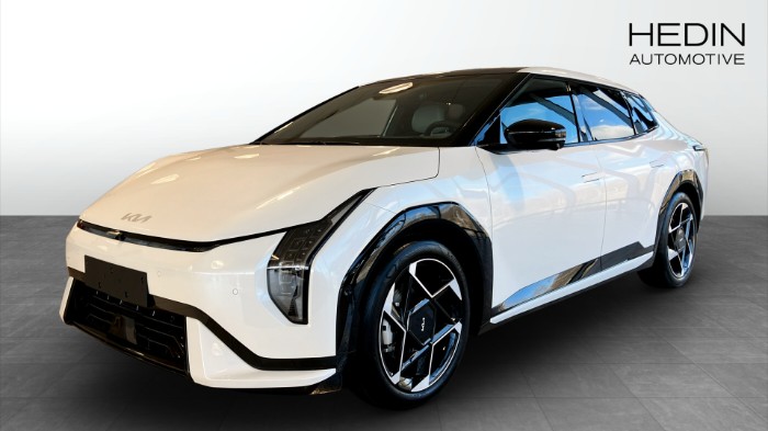 EV4 FASTBACK GT LINE FWD LONG RANGE KAMPANJ