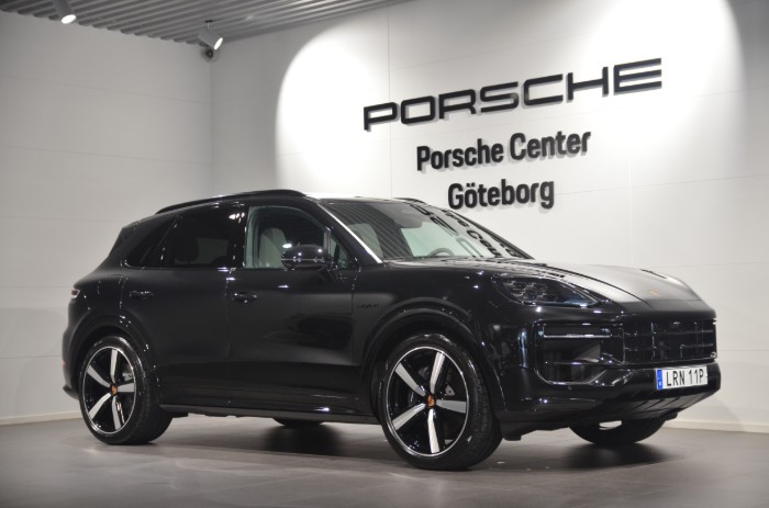 E-Hybrid Black Edition