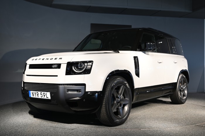 110 P300E X-DYNAMIC SE *DEMO*