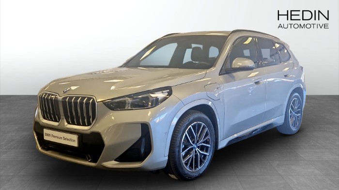 X1 XDRIVE25E M-Sport, drag, rattvärme, tonade rutor