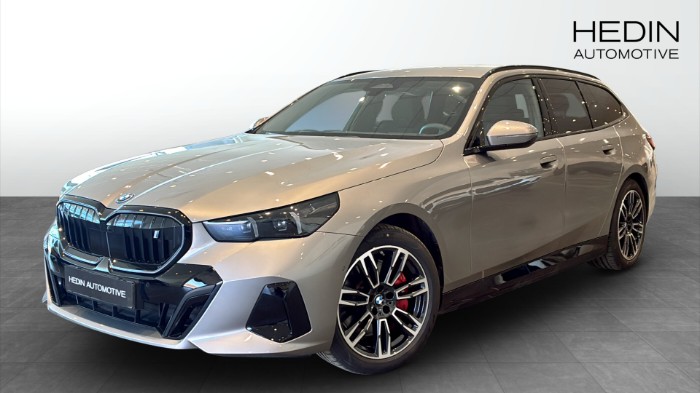 xDrive40 Touring M sport business, M sport pro