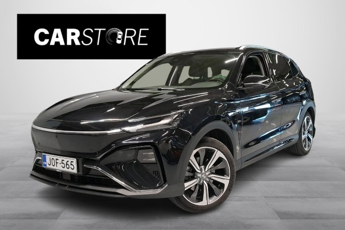 Performance AWD | 360-Kamera | Matrix | Panorama | Navi | Bose | Mukautuva Vakkari | Vetokoukku |