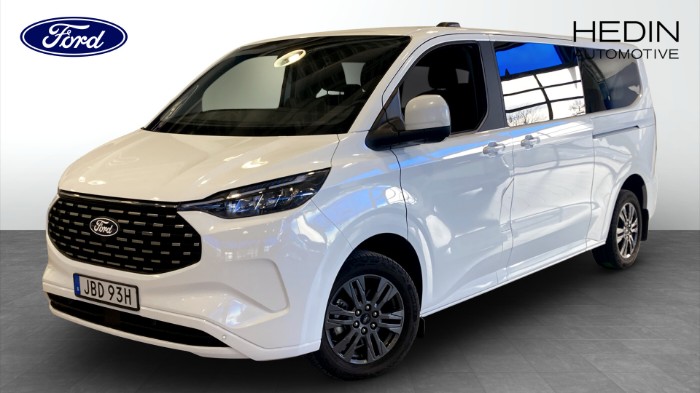 TITANIUM TOURNEO 340L | PHEV | AUT | FWD