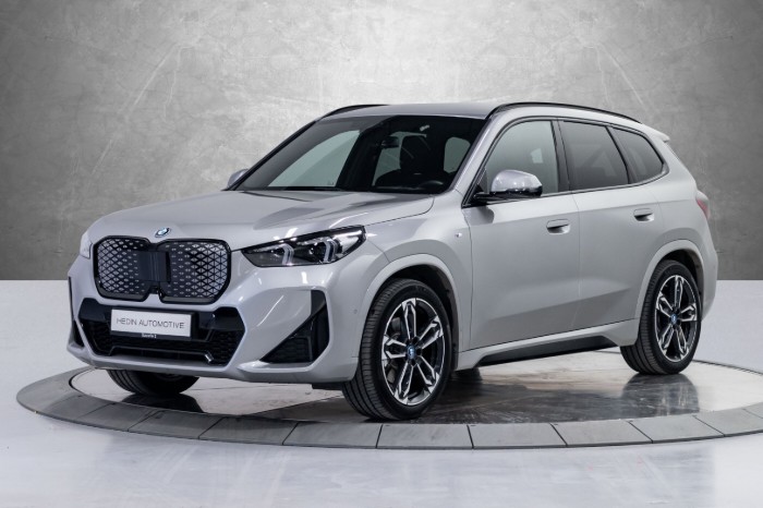 xDrive30 Fully Charged Premium E. (K)