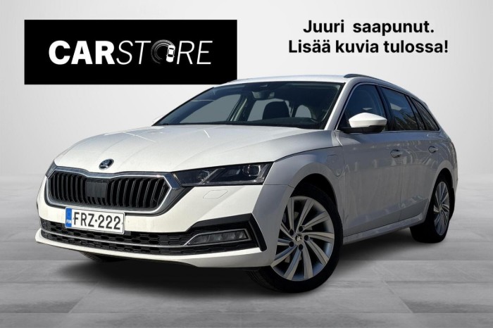 Combi 1.4 TSI PHEV Style iV DSG Autom. // Webasto / Koukku / ratin lämmitys  / Peruutuskamera //