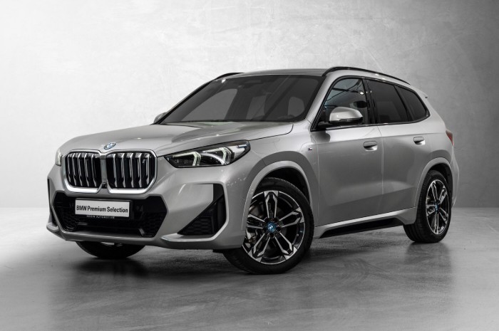 xDrive30 Fully Charged