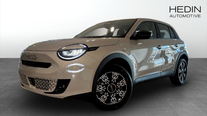 600 HEV ICON 1.2 110HK DCT6 FWD PL från 2695kr/mån ink Service !!