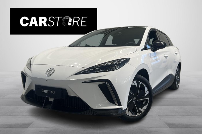 Luxury 64kWh // 360°-kamera / Lämpöpumppu / Adapt. vakkari / Sähköpenkki / LED-valot / CarPlay //