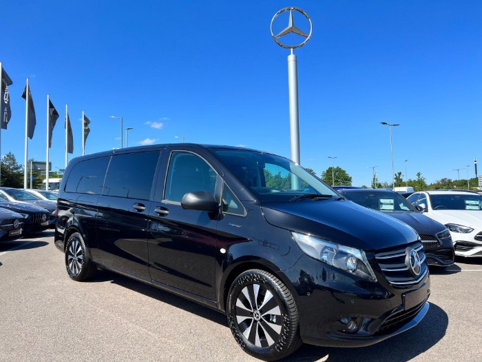 100kWh PREMIUM Tourer Auto FWD L3 5dr (8Seat)