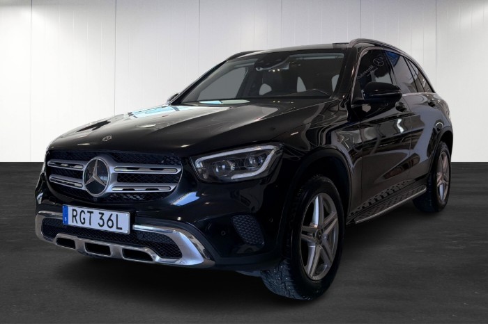 300 e 4MATIC AMG Line / Panorama / Drag / Burmester