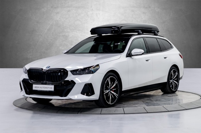 Touring xDrive40 Fully Charged Premium E (K)