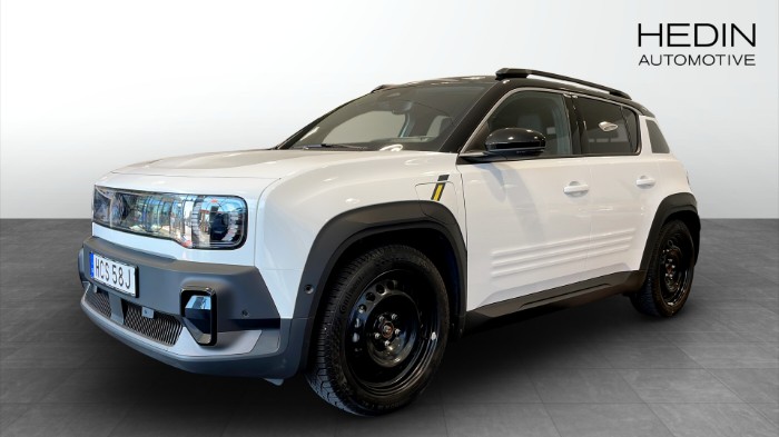 R4 E-tech Iconic 52kwh *demo*