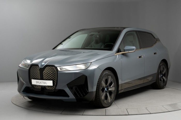 xDrive40 Fully Charged