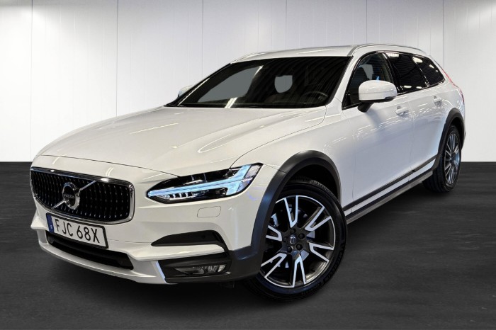 D4 AWD Geartronic | Momentum | Drag | 360 | Helläder | HUD |