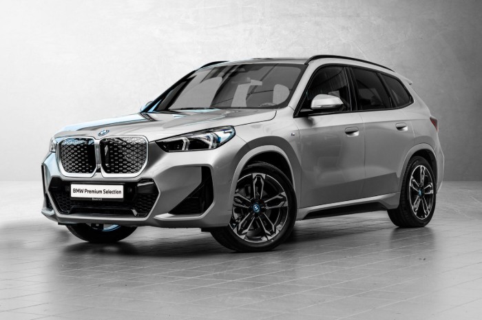 xDrive30 Fully Charged Premium E. (K)