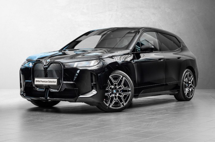 xDrive60 Fully Charged M Sport (K)