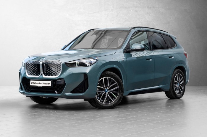 xDrive30 Fully Charged Premium E. (K)