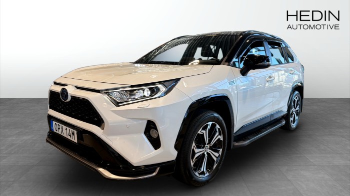 RAV4 Laddhybrid 2,5 Plug-In Style Panorama Nav Drag JBL